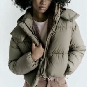 Zara Women's Olive Puffer Jacket